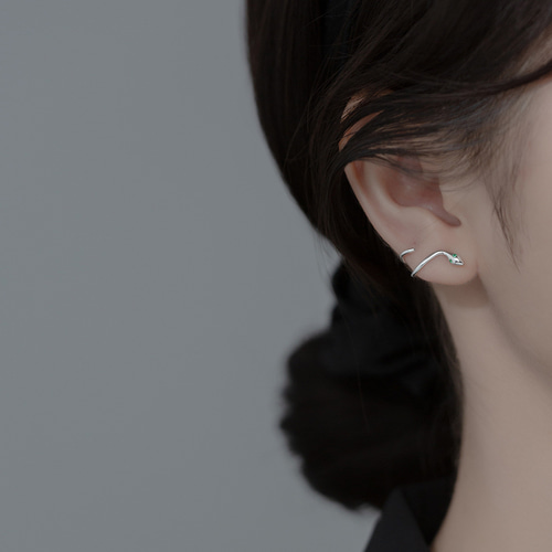 シルバーs925ヘビピアスG67070211 ピアス（フック・チェーン