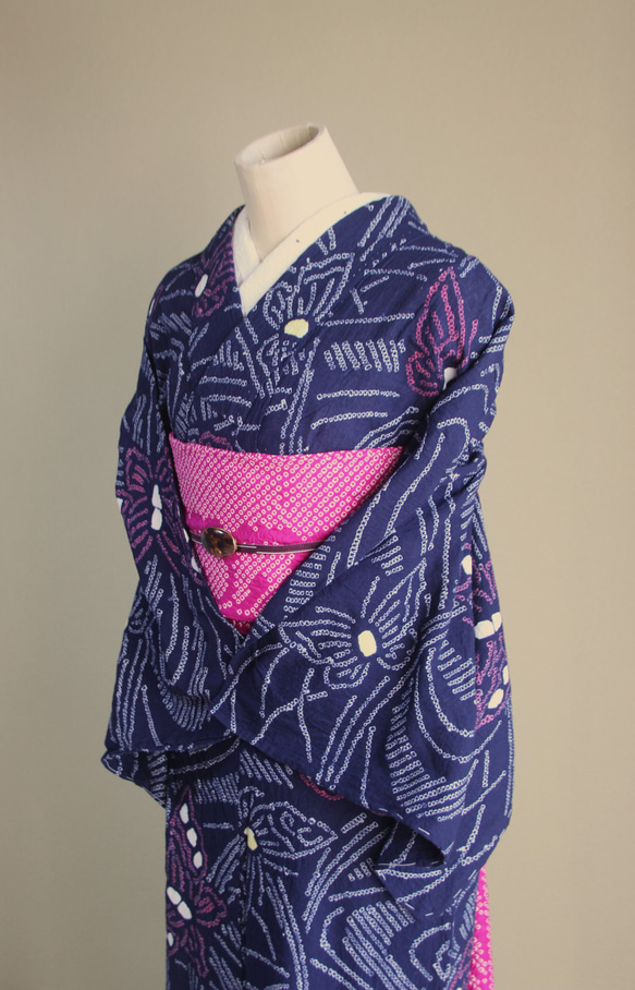 ◇現代 有松鳴海絞　浴衣◇【濃紺桃黄】川面に蝶が遊ぶ　トールサイズ裄68.5ｃｍ　木綿浴衣　 14枚目の画像