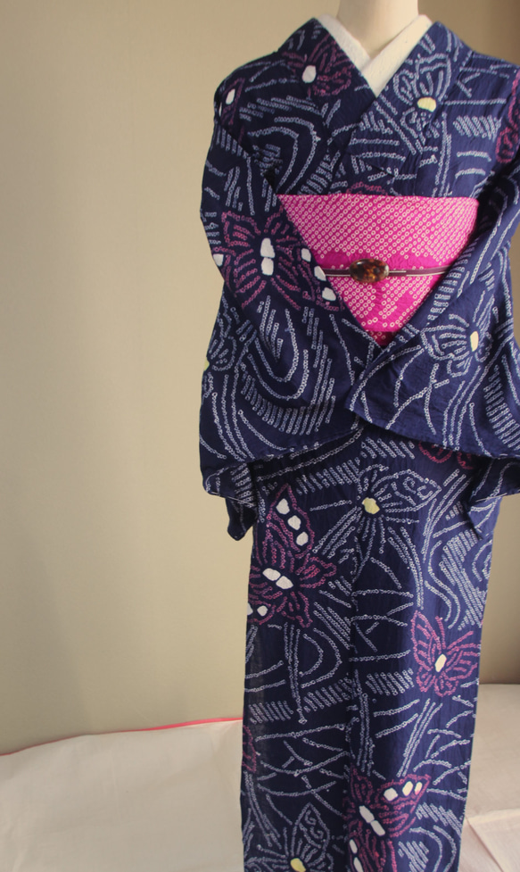 ◇現代 有松鳴海絞　浴衣◇【濃紺桃黄】川面に蝶が遊ぶ　トールサイズ裄68.5ｃｍ　木綿浴衣　 12枚目の画像