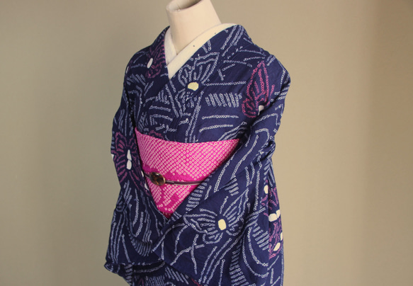 ◇現代 有松鳴海絞　浴衣◇【濃紺桃黄】川面に蝶が遊ぶ　トールサイズ裄68.5ｃｍ　木綿浴衣　 13枚目の画像