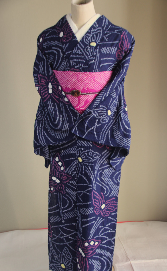 ◇現代 有松鳴海絞　浴衣◇【濃紺桃黄】川面に蝶が遊ぶ　トールサイズ裄68.5ｃｍ　木綿浴衣　 8枚目の画像