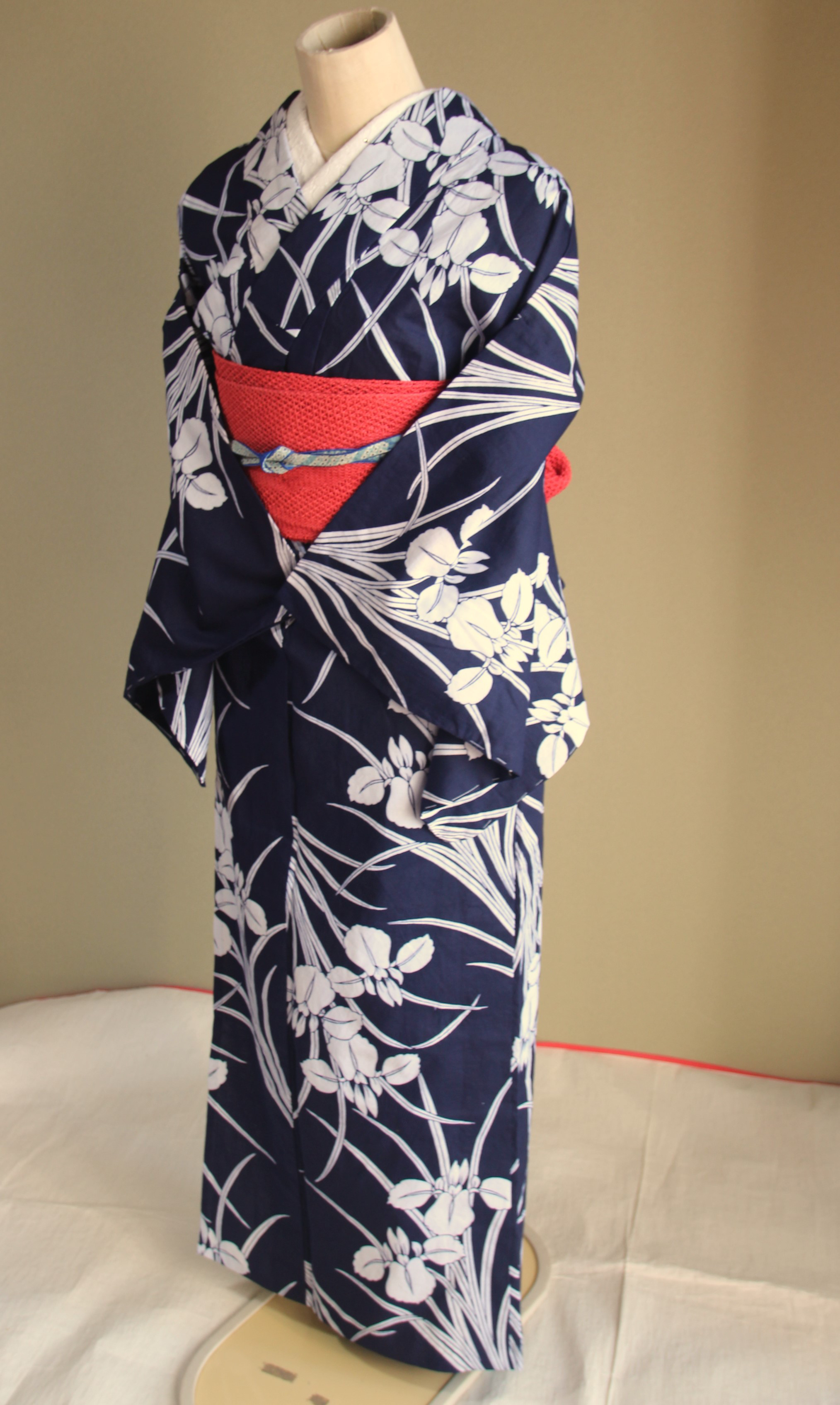 手染め藍型染 型染浴衣 【濃紺】 大人の色香 クラシカルな菖蒲