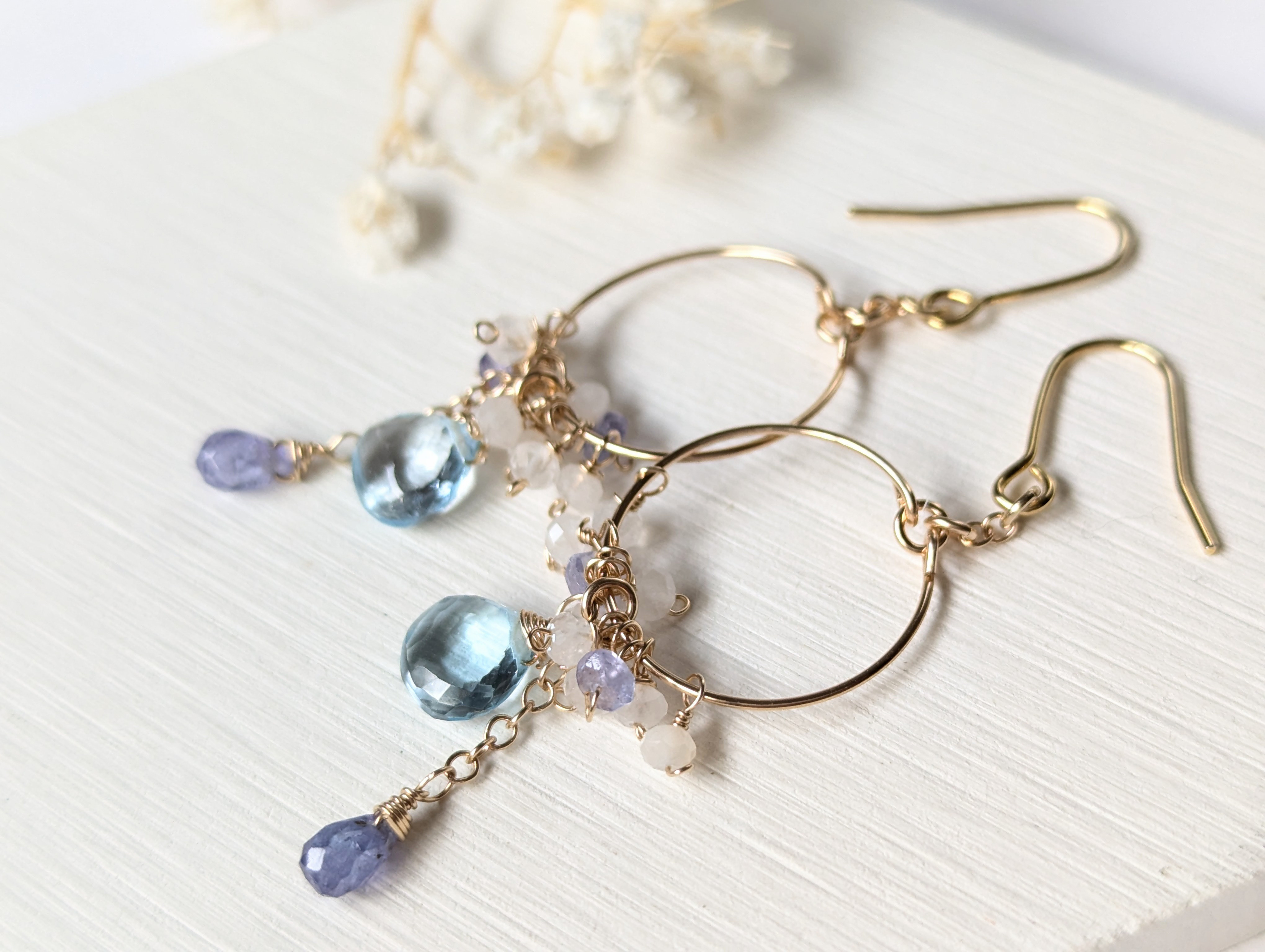 14kgf 淡蒼ブルートパーズサークルピアス☆タンザナイト、ムーンストーン