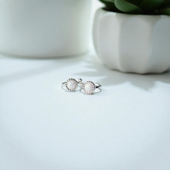 ピアス フープ オパール 1粒 一粒 1枚目の画像