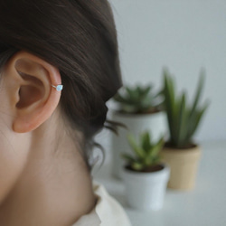 ピアス フープ オパール 1粒 一粒 3枚目の画像