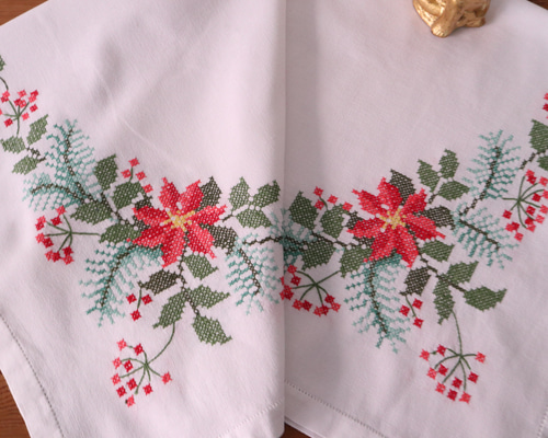 アンティーク フランス コーラルピンク 野の花の色糸刺繍 リネン