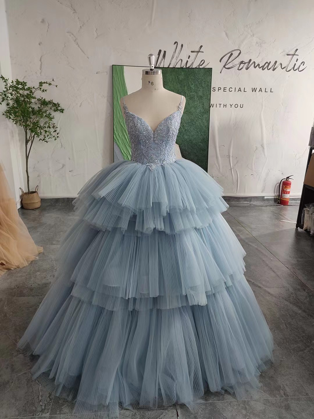 買わないと損！Ｖネック　チューブトップ　水色　セクシー　キラキラ　編み上げ　音楽会二次会/披露宴演奏会　上質なドレス 44,584円