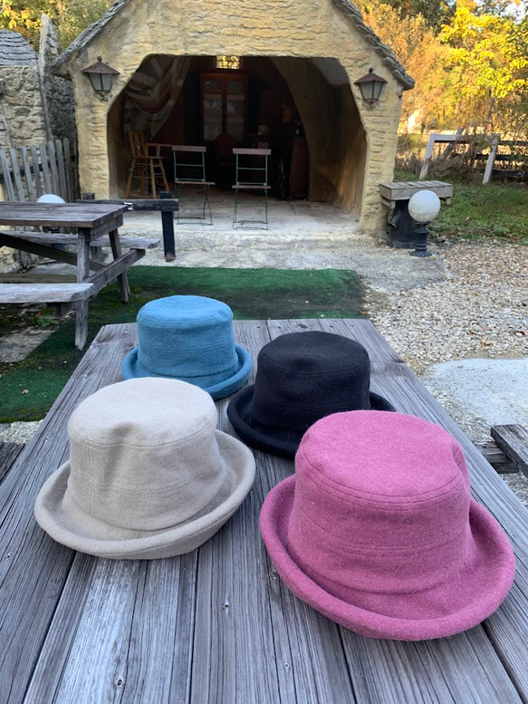 秋冬向けブリムハット（綾織リネンウール　ベージュ） 11枚目の画像