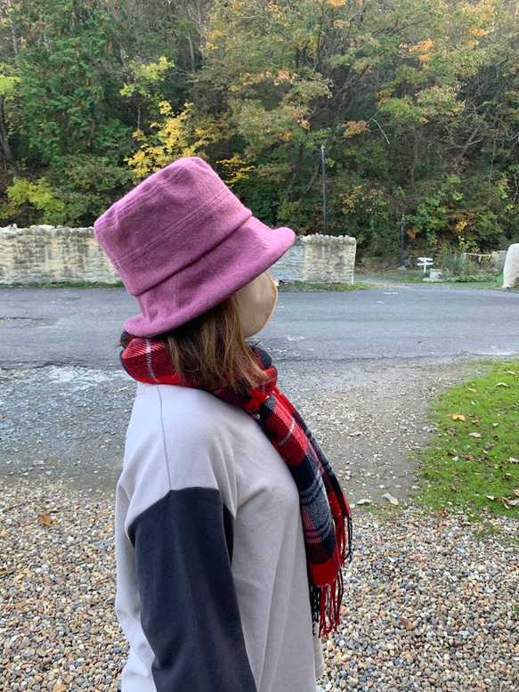 秋冬向けブリムハット（綾織リネンウール　ピンク） 7枚目の画像