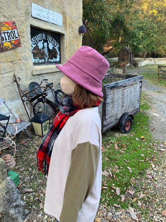 秋冬向けブリムハット（綾織リネンウール　ピンク） 6枚目の画像