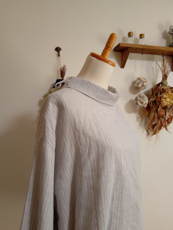 Ｗガーゼ ハイネックブラウスストライプグレー×白 4枚目の画像