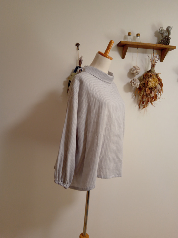 Ｗガーゼ ハイネックブラウスストライプグレー×白 8枚目の画像