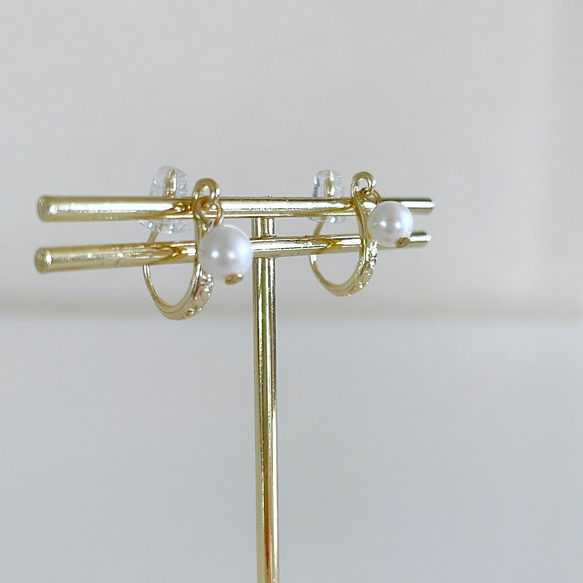 14kgf 痛くないイヤリング❦デザインフープ＆パール エレガント シンプル 小ぶり 6枚目の画像