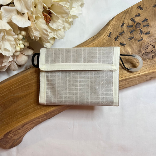 ダイニーマ アウトドア 防水 ウォレット⭐︎WHITE×WHITE 三つ折り財布