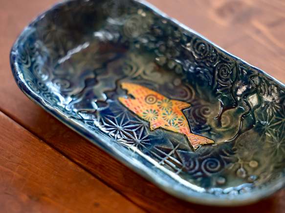 サカナノプレートS　Fish Dish!!  紺　つやつや 4枚目の画像
