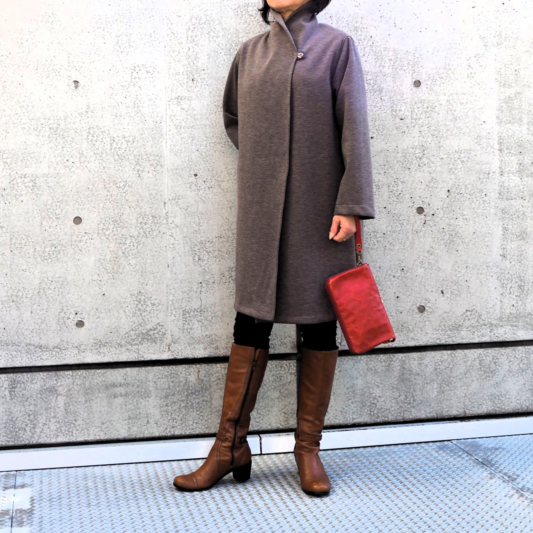 軽くて暖かい　ウールストレッチニット裏起毛　中肉　ライトブラウンベージュシンプルコーディガン