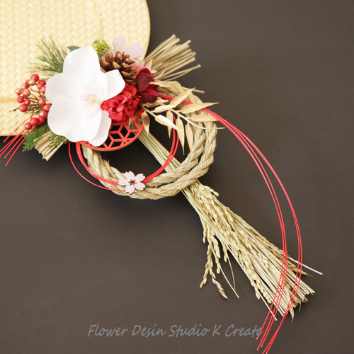 早割お正月2025】2025年☆お正月飾り☆胡蝶蘭と桜のしめ縄飾り