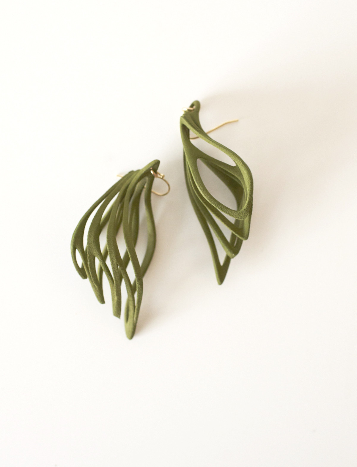 Malina Butterfly マリーナピアス・イヤリング　カーキ