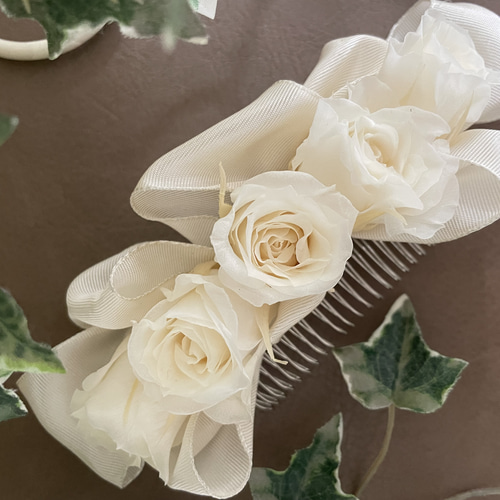 ヘアアクセ バラ5輪プリザーブドフラワー 髪飾り ウエディング 成人式