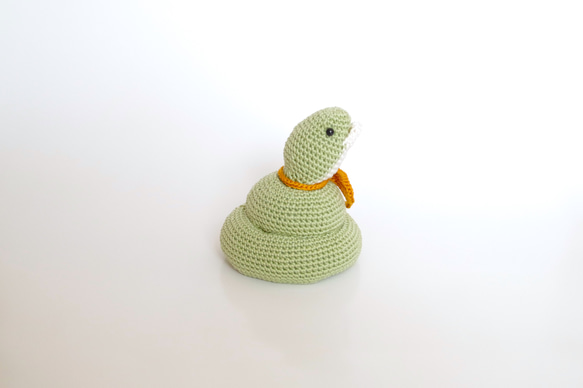 【yuj - süß line】お正月　あみぐるみの巳ちゃん　正月飾り　干支　巳の置物 6枚目の画像