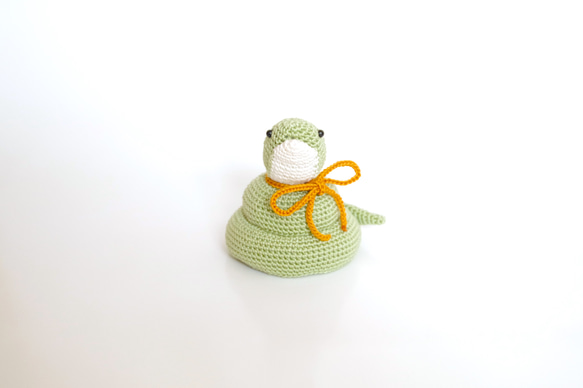 【yuj - süß line】お正月　あみぐるみの巳ちゃん　正月飾り　干支　巳の置物 3枚目の画像