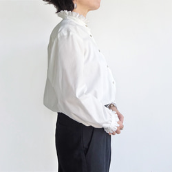 「ワケありな逸品H-2」フリルブラウス（ホワイト） 5枚目の画像