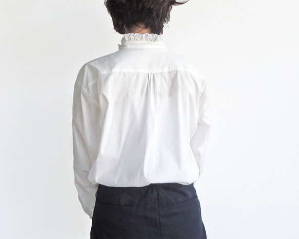 「ワケありな逸品H-2」フリルブラウス（ホワイト） 6枚目の画像