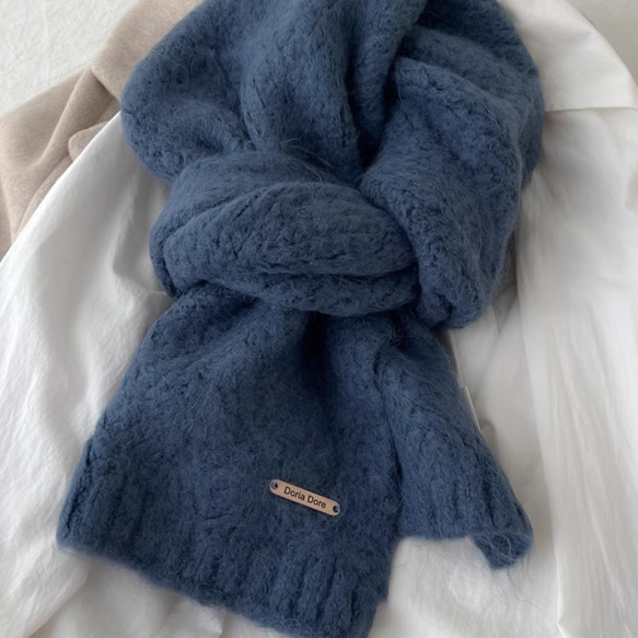 新作●上質でエレガントなアルパカウールのケープ●上質ふわふわマフラー● 6枚目の画像