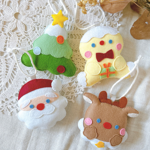 サンタクロースキーホルダー ぬいぐるみ kasumisou.handmade 通販