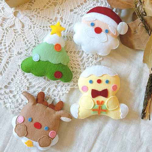 サンタクロースキーホルダー ぬいぐるみ kasumisou.handmade 通販