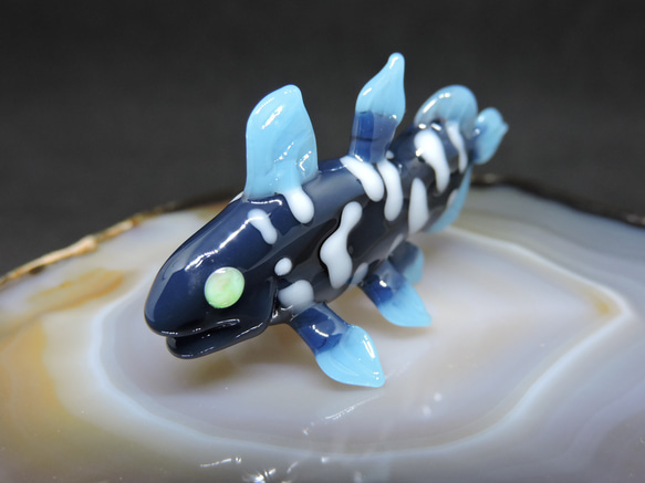 ガラスの深海生物・ちっこいシーラカンス 4匹目 その他置物 硝子細工