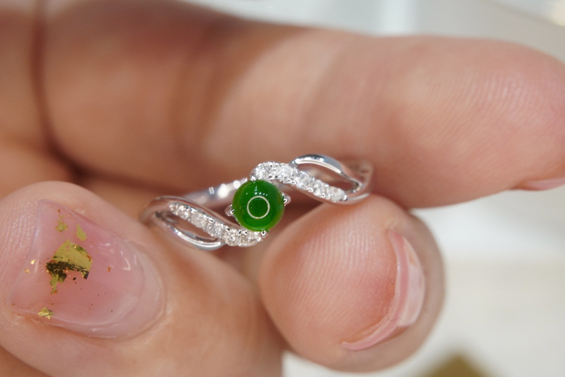 天然ダイヤモンド付きヒスイリングk18