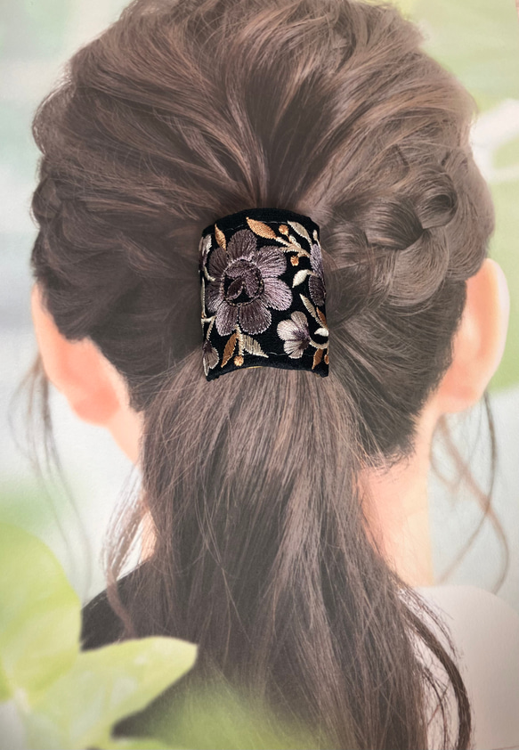 ♡インド刺繍リボン　ポニーフック　ヘアカフ　ブラック　カーキレース　パール付き♡ インド刺繍リボン ポニーフック No.006 ポニーフック