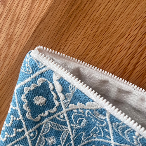 mina perhonen symphony フラットポーチ ミナペルホネン の刺繍生地