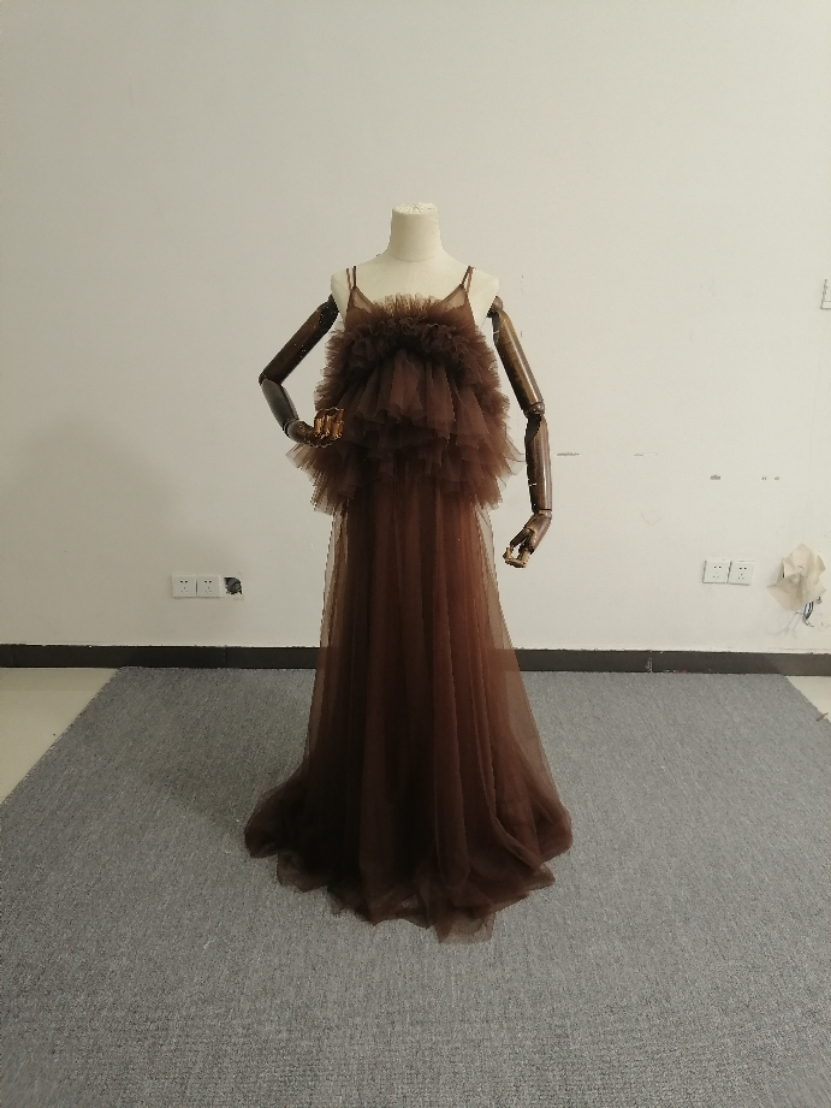 パーティードレス ブラウン キャミソール ツーピース ラッフルフリル 背中見せ 妊婦 前撮り