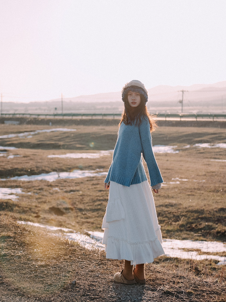 秋冬 青いニットセーター ゆったりした上着、レディース