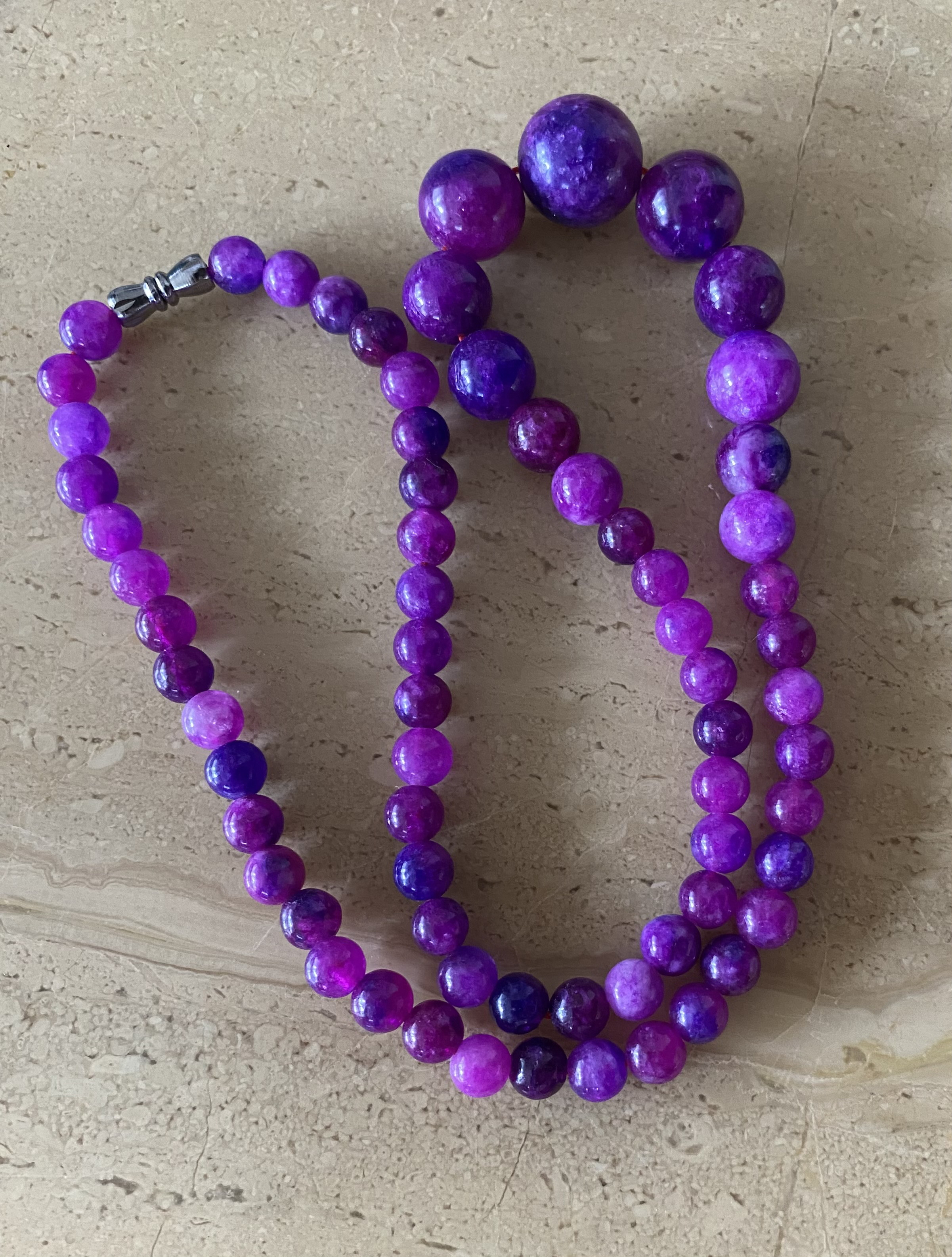 天然石 スギライト杉石 ネックレス目安 6ミリ玉 〜12ミリ玉　約47cm 南アフリカの宝石ロイヤル　パープルネックレス