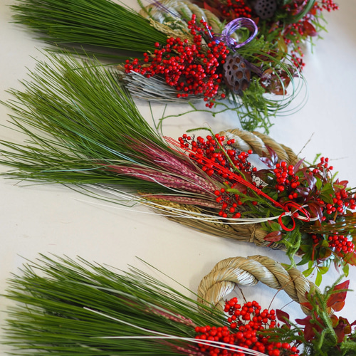 迎春 大王松の注連縄 南天の実 お多福南天 お正月飾り しめ縄