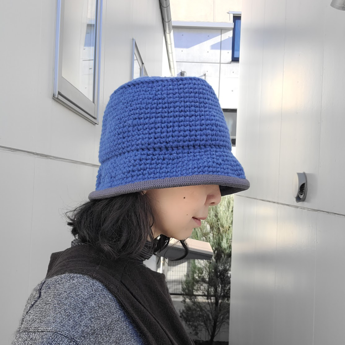 ゆき ニット バケットハット ブルー 手編み ウールテープ Mサイズ