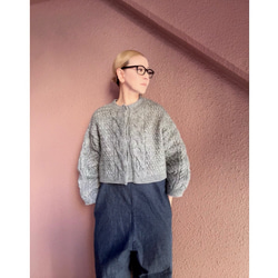 選擇您的長度❤️RATA原創針織衫❤️麻花圖案短款針織衫❤️精緻輪廓❤️優雅灰色 第4張的照片