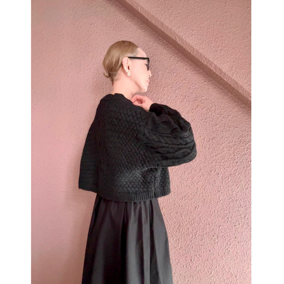 選擇您的長度❤️RATA原創針織衫❤️麻花圖案短款針織衫❤️精緻輪廓❤️優雅灰色 第14張的照片