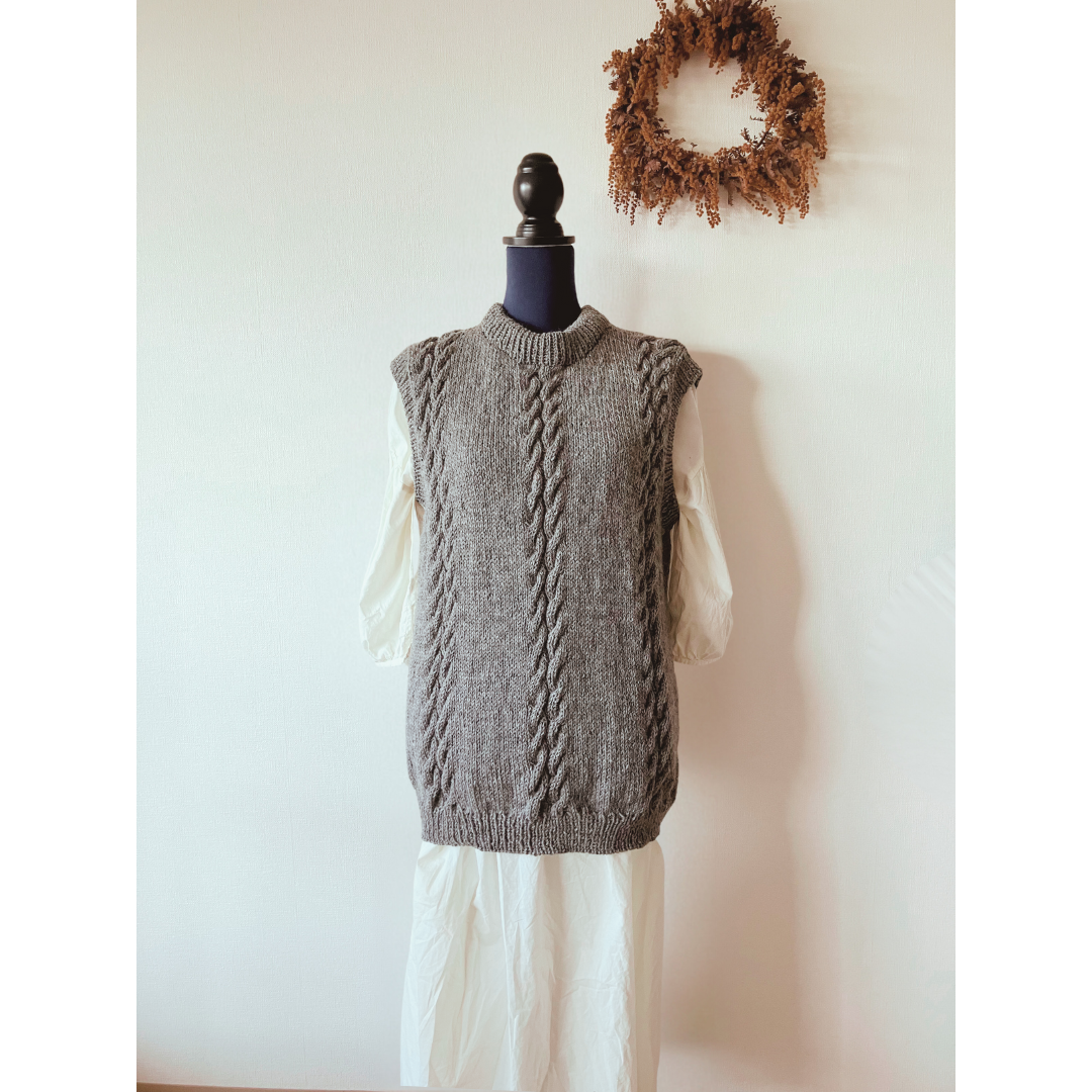 【再々々・・販】 とにかく合わせやすい Simple is the ベスト（グレー）