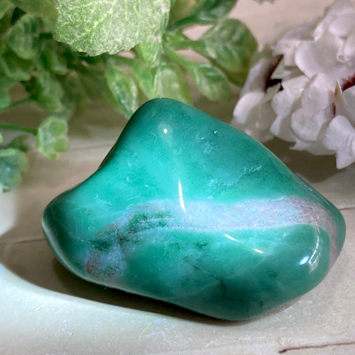 五徳の石✨ ニュージェイド タンブル 中国翡翠 原石 握り石 天然石