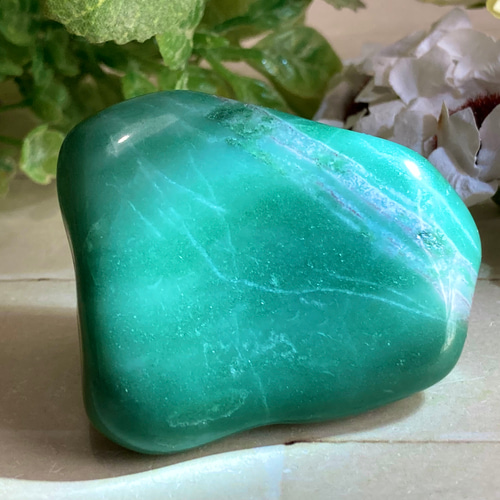 五徳の石✨ ニュージェイド タンブル 中国翡翠 原石 握り石 天然石