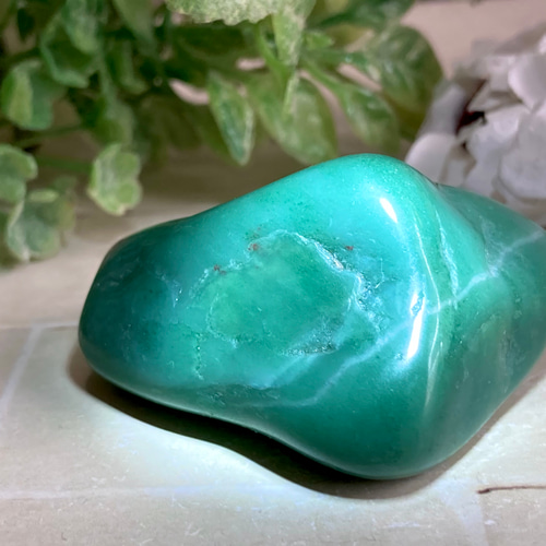 五徳の石✨ ニュージェイド タンブル 中国翡翠 原石 握り石 天然石