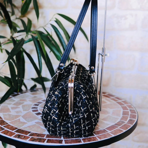 25cm口金☆ブラック地ゴールドラメ入りツイード生地☆2wayがま口