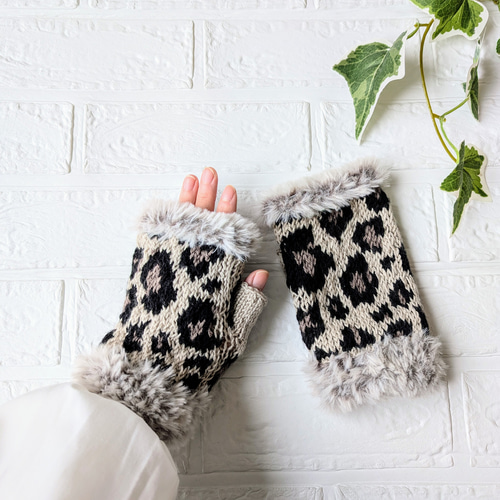 ヒョウ柄ハンドウォーマー 手袋・ミトン 毛糸の雑貨屋 na.tu 通販