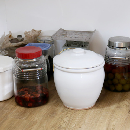 軽く扱いやすい甕（かめ） お味噌（5キロ）の仕込みに 【三重県四日市