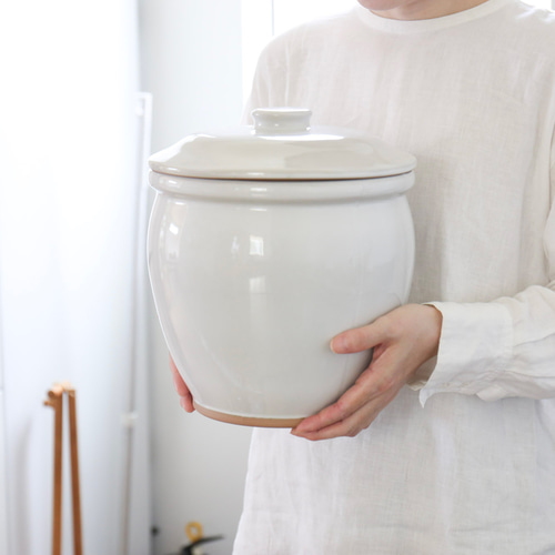 軽く扱いやすい甕（かめ） お味噌（5キロ）の仕込みに 【三重県四日市