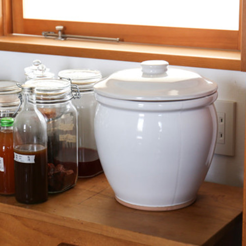 軽く扱いやすい甕（かめ） お味噌（5キロ）の仕込みに 【三重県四日市